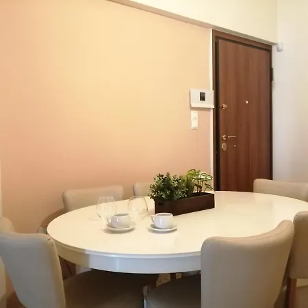 Full House Near The Center Of Apartment *