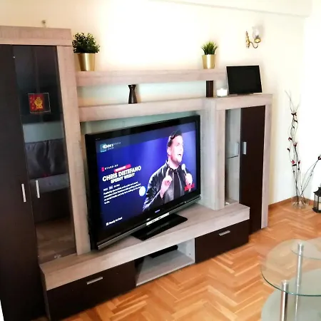 Apartment Full House Near The Center Of *