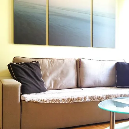 Apartment Full House Near The Center Of