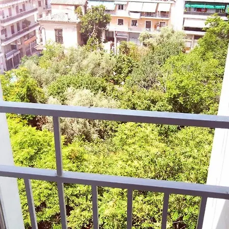 Full House Near The Center Of Apartment
