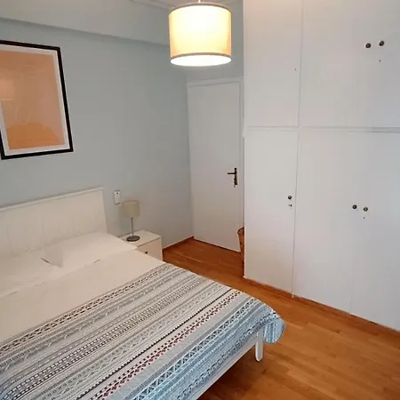 Apartment Full House Near The Center Of Athens